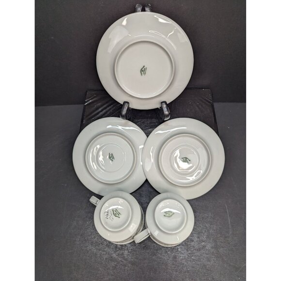 Johann Haviland Forever Spring Pattern 2 Teacups and Saucers 1 Dessert Plate - Picture 9 of 10